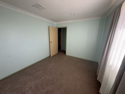10 Medlyn Street, Parkes
