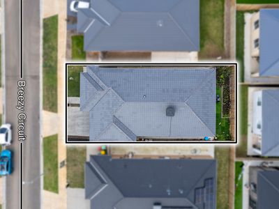 10 Breezy Circuit, Werribee