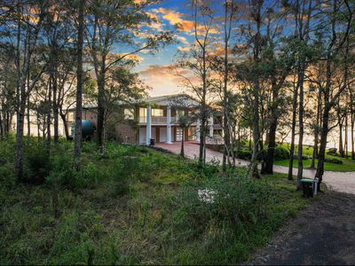 18 The Esplanade, North Arm Cove