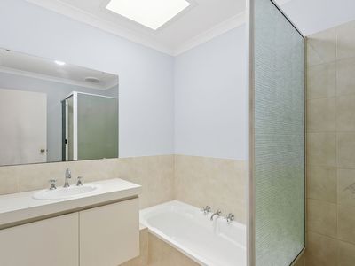 4 / 7 Catrine Court, Kingsley