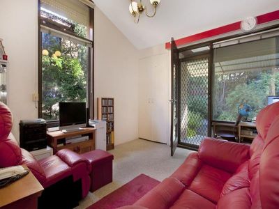 25 The Glen Road, Bardwell Valley