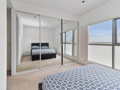 1004 / 237 Adelaide Terrace, Perth