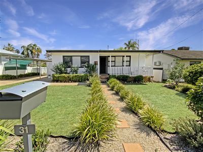 31 McDonnell Street, Forbes