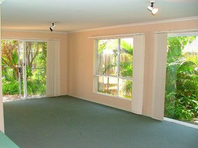 1 / 882 David Low Way, Marcoola