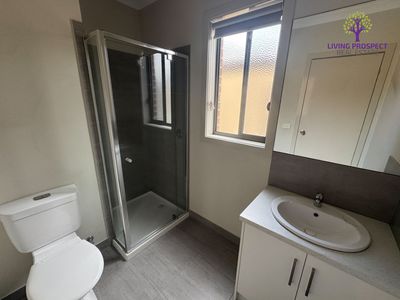 1 / 5 Equine Court, Tarneit