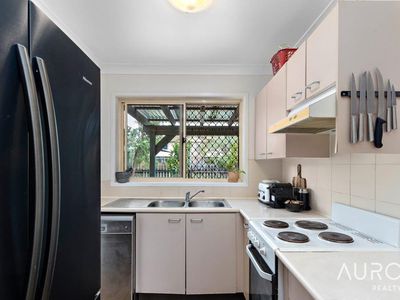 27/9 Bayside Court, Thorneside