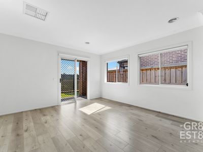 40 Troups Creek Promenade, Narre Warren