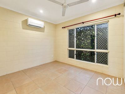 15 Connaught Court, Bakewell