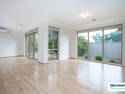 15 / McKenna Avenue, Yass