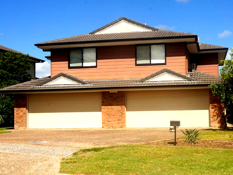 2 / 23 Cranberrie Cres, Pimpama