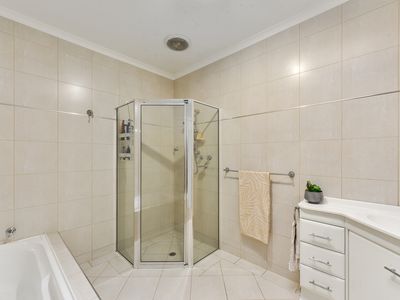 28 Donovans Road, Donovans