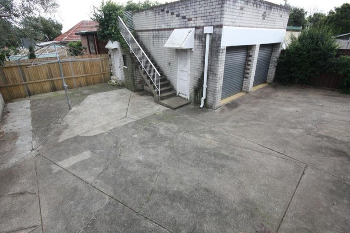 79 Burwood Road, Enfield