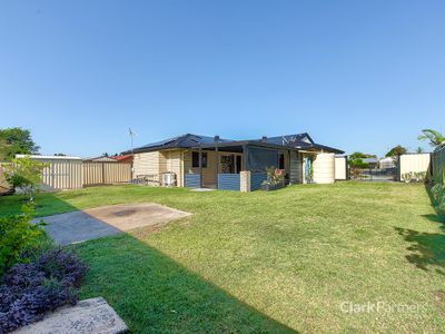 15 Columbia Drive, Beachmere