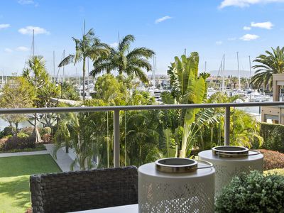 1706 / 1 Rialto Quay Drive, Hope Island