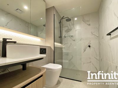 604 / 14 HILL ROAD, Wentworth Point