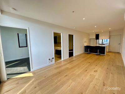 3502 / 245 City Road, Southbank