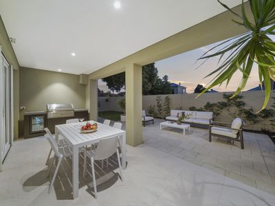 1 The Common, Beaumont