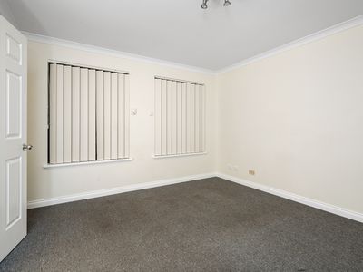 14 Smythe Drive, Broadwood