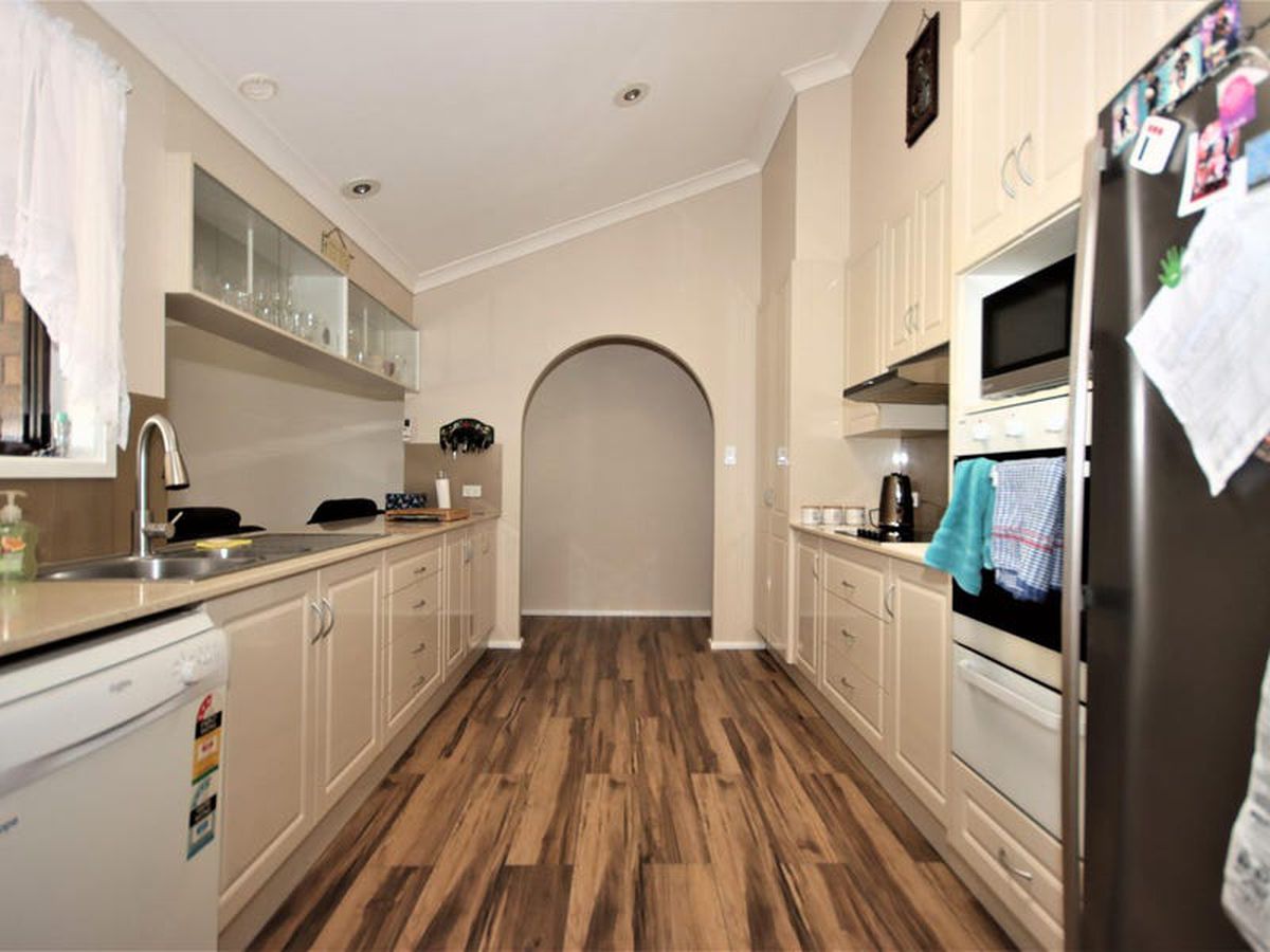 18 Pershing Place, Tanilba Bay, Tanilba Bay - Thumbnail 4