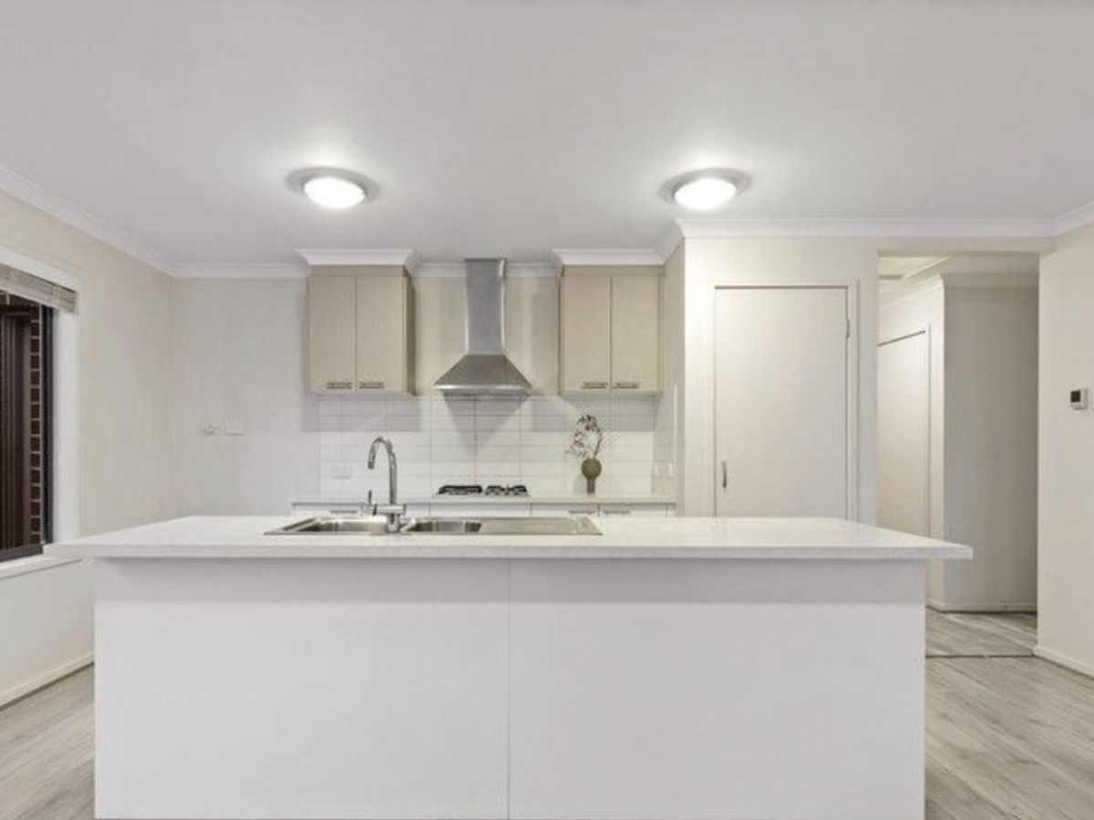 17 Tramway Street, Point Cook