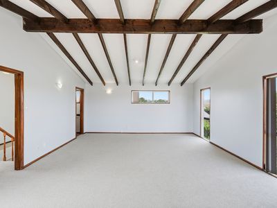 15 Wychwood Crescent, Bishopdale