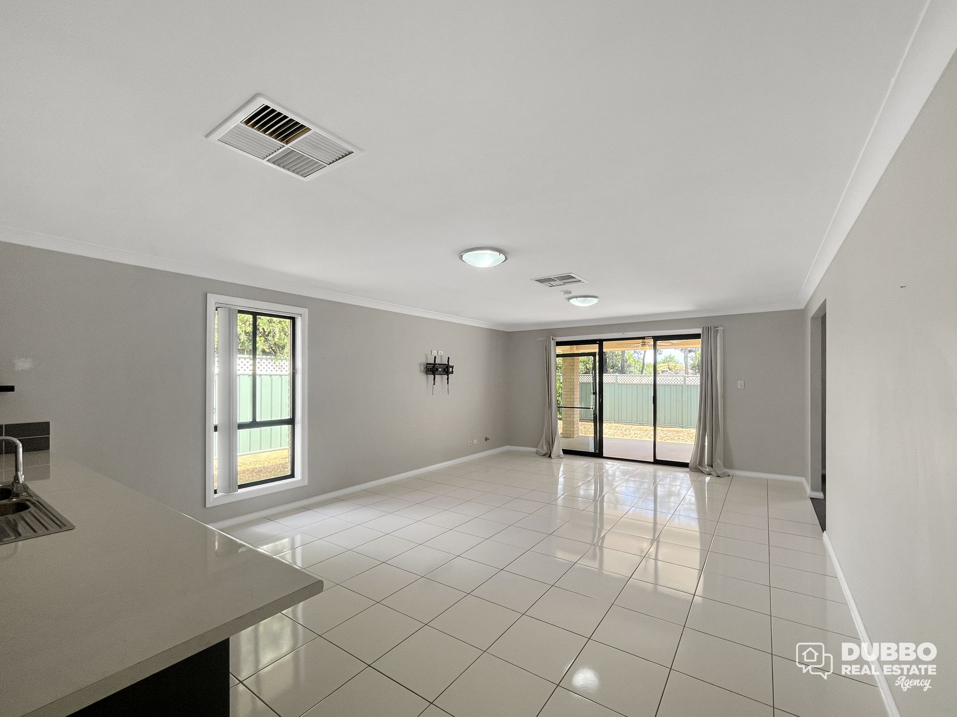 12 Glenshee Close, Dubbo