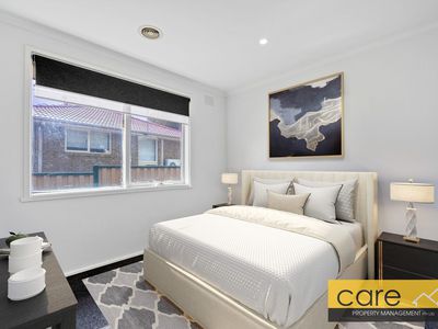 15 Oaktree Drive, Hampton Park