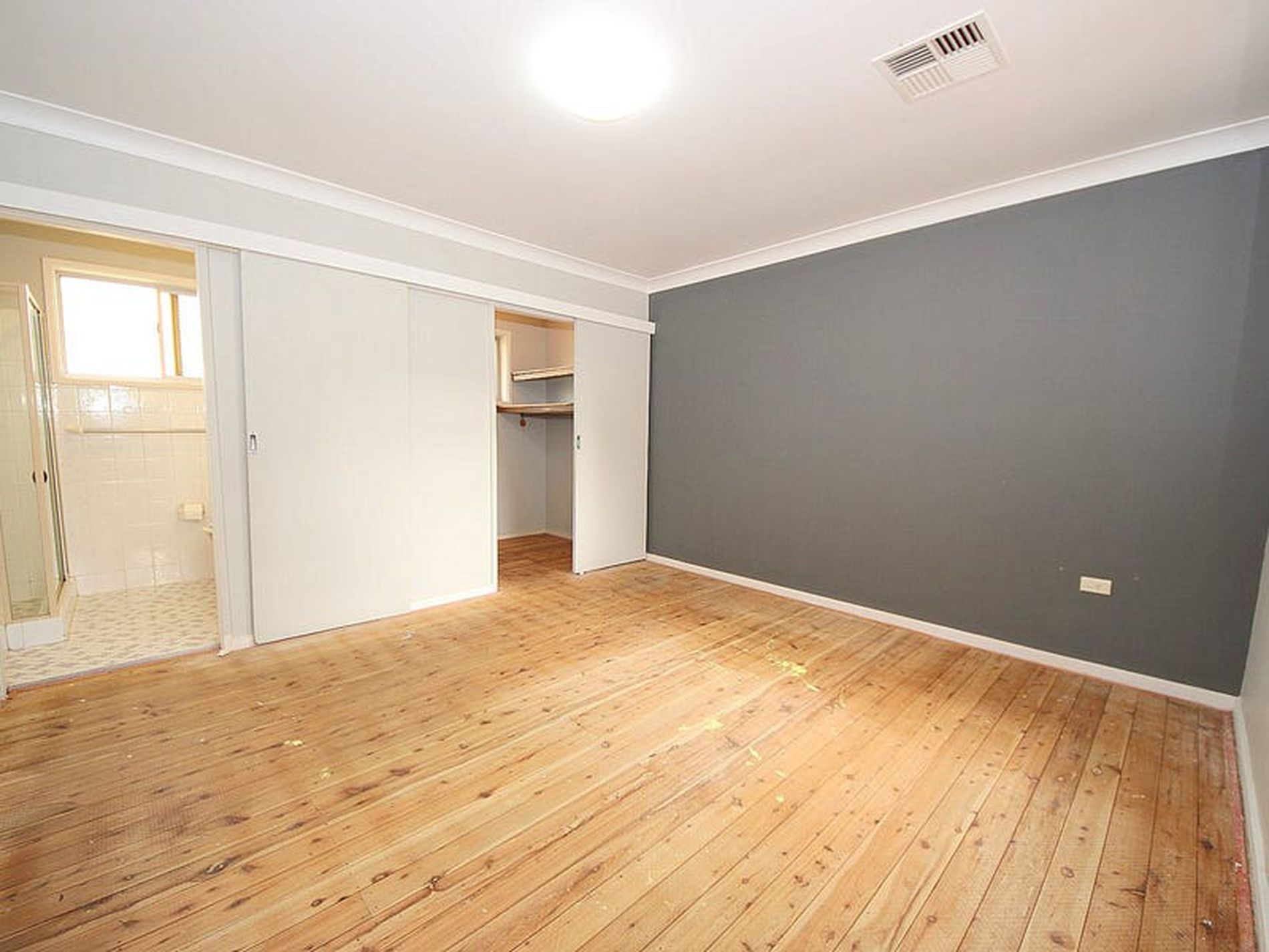 16 Grace Avenue, Georges Hall