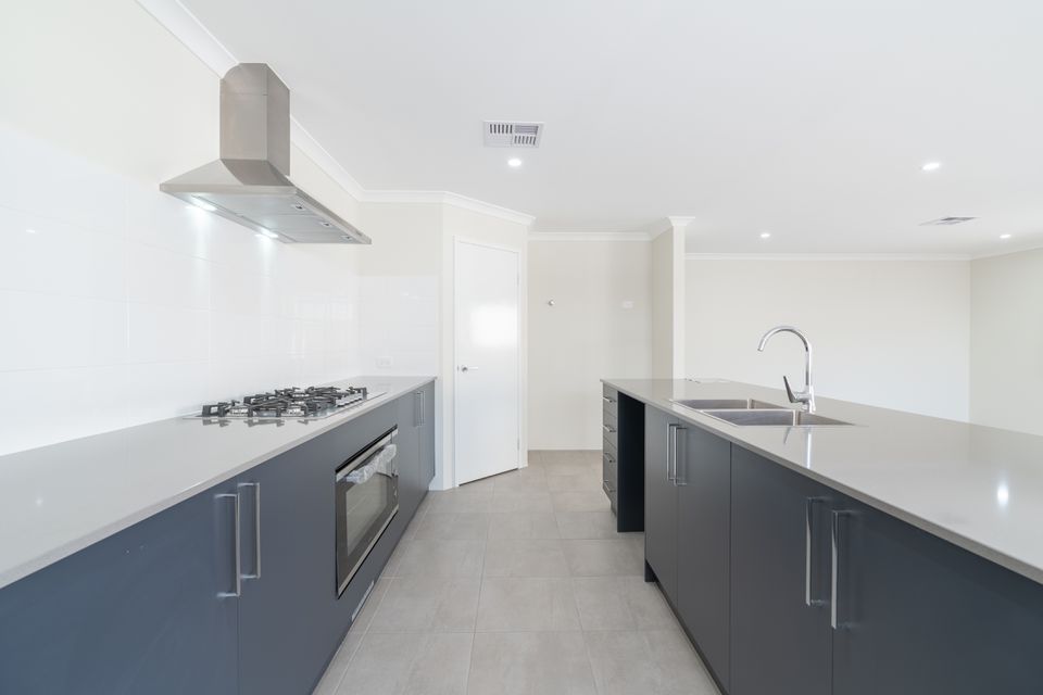 8 Blissful Wy, Baldivis