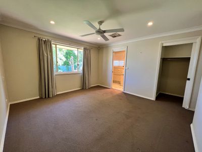 23 Falconer Way, Dubbo