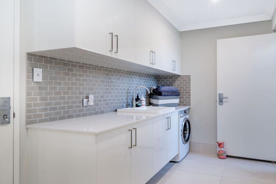 18 Minstrell Way , Madora Bay