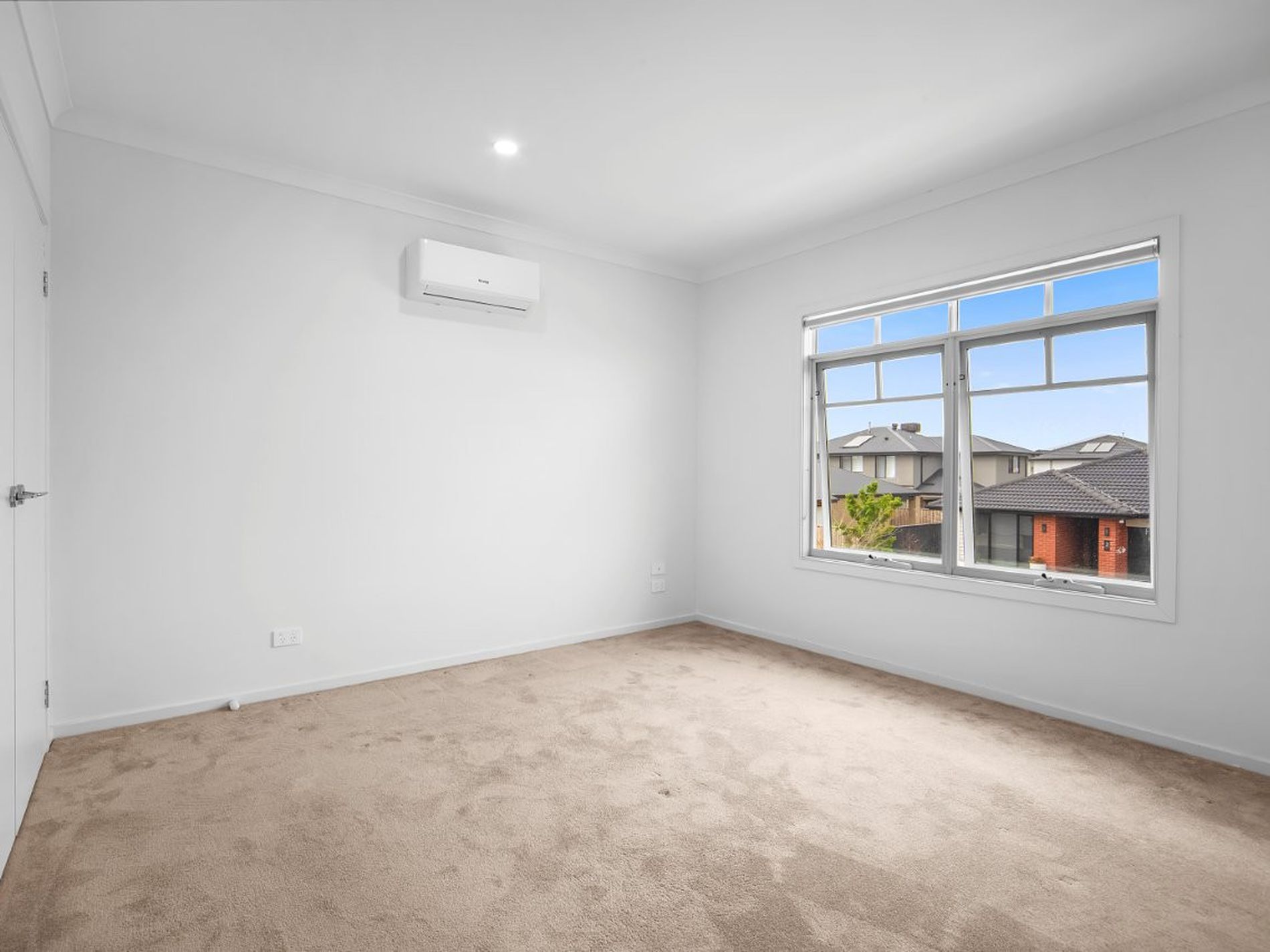 9 Peatland Walk, Werribee