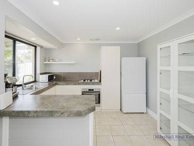 32 Thicket Circuit, Banksia Grove