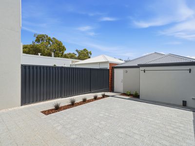 15 Montague Gra, Bushmead