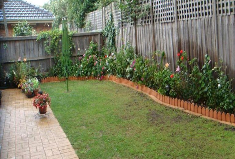 16A Charlotte Street, Glen Waverley