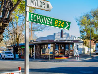 111 Mount Barker Road, Hahndorf