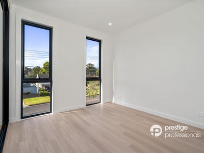6C Lucas Avenue, Moorebank