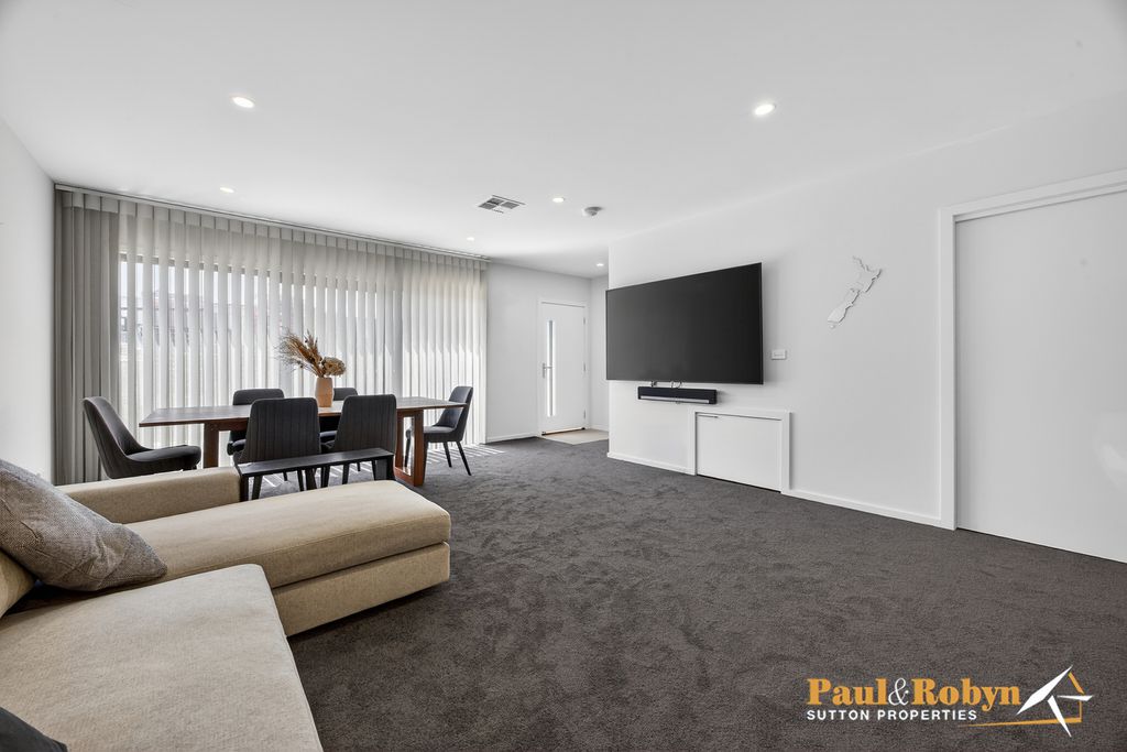 11A Woodberry Avenue, Coombs