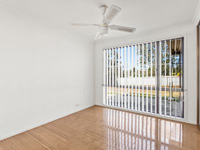 4 Hakea Place, Albion Park Rail