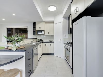 203 Esplanade, Cairns North