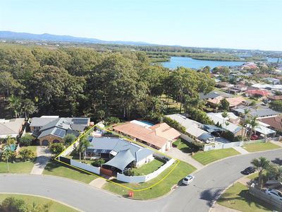 30 Sundown Drive, Paradise Point