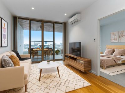 802 / 9 Tully Road, East Perth