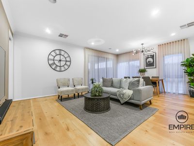 8 Colonnade Street, Clyde North