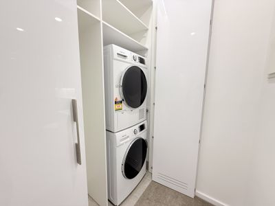 3011 / 81 City Road, Southbank