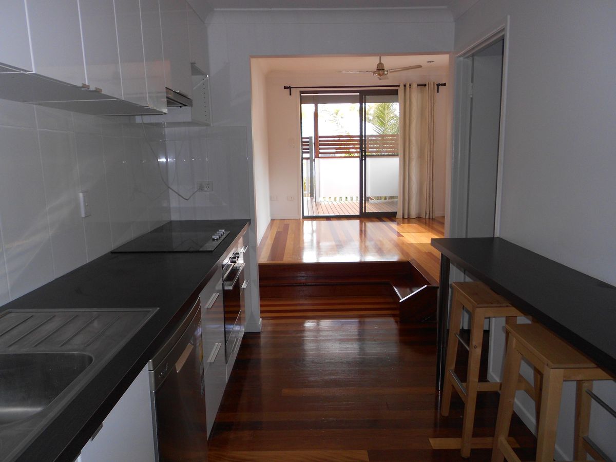 2 / 140 Arthur Terrace, Red Hill