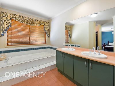 21 Toorak Place, Forest Lake