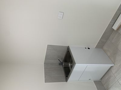 1 / 2 Herald Close, Kallangur