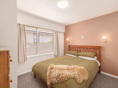 6 Laing Crescent, Heathcote Valley