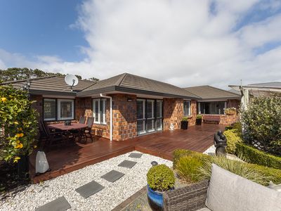2 Jeannie Way, Waikanae Beach