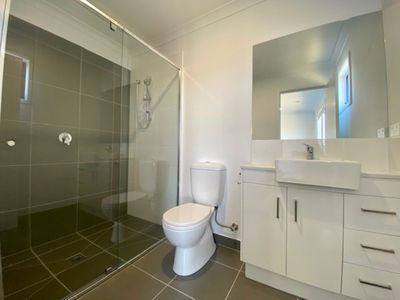 8 Paramount Boulevard, Wyndham Vale